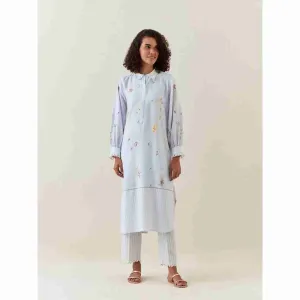 Anantaa by Roohi Trehan Blue Botanical Print Cotton Linen Kurta With Scalloped Net Collar
