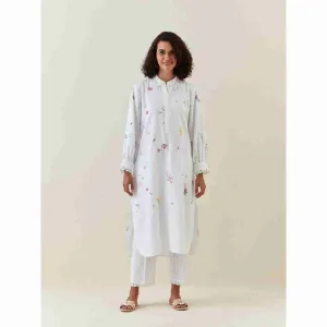 Anantaa by Roohi Trehan White Botanical Print Cotton Linen Kurta With Scalloped Net Collar