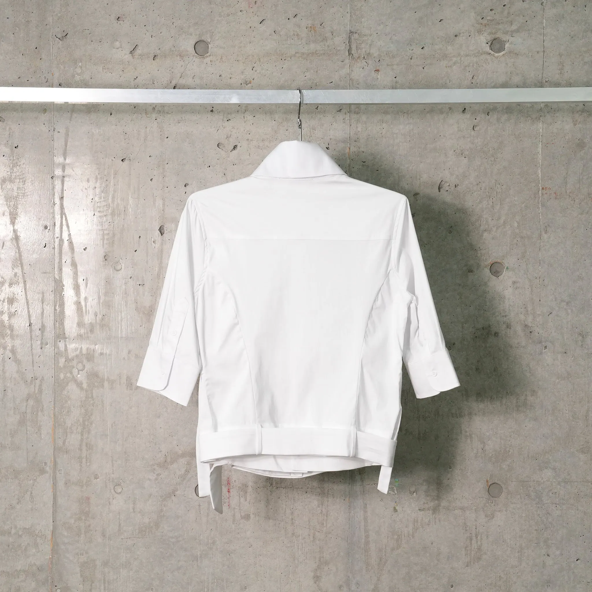 HIGH COLLAR SHORT SLEEVE SHIRT / WHITE
