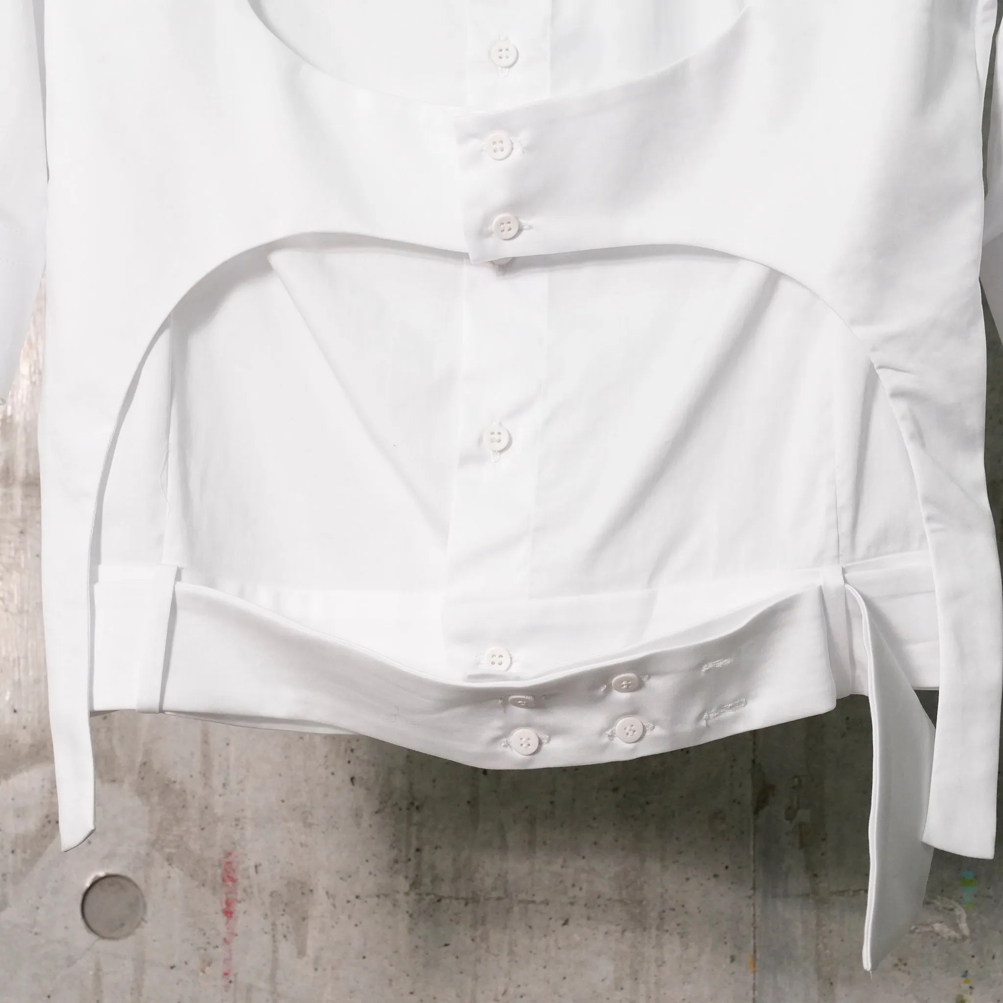 HIGH COLLAR SHORT SLEEVE SHIRT / WHITE