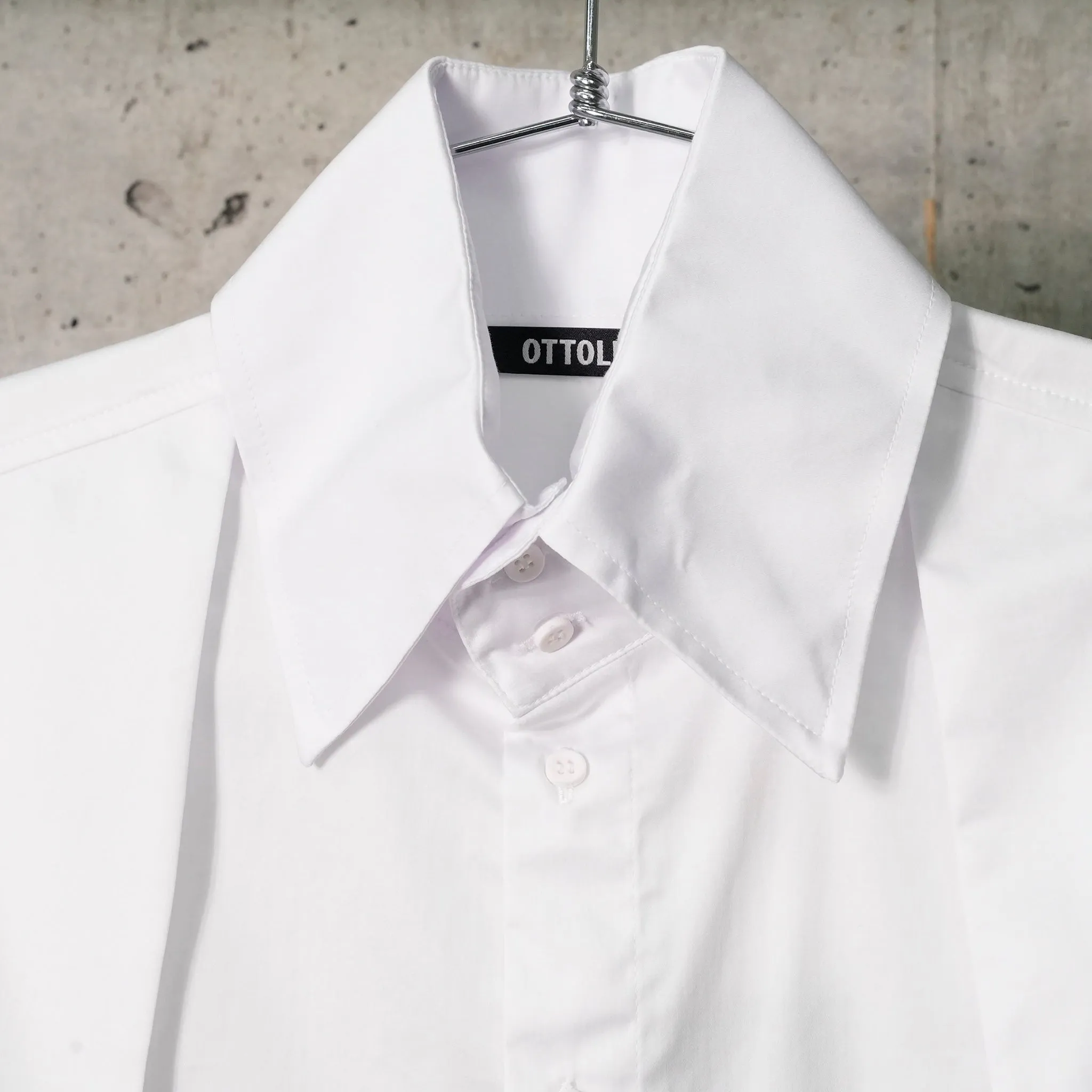 HIGH COLLAR SHORT SLEEVE SHIRT / WHITE