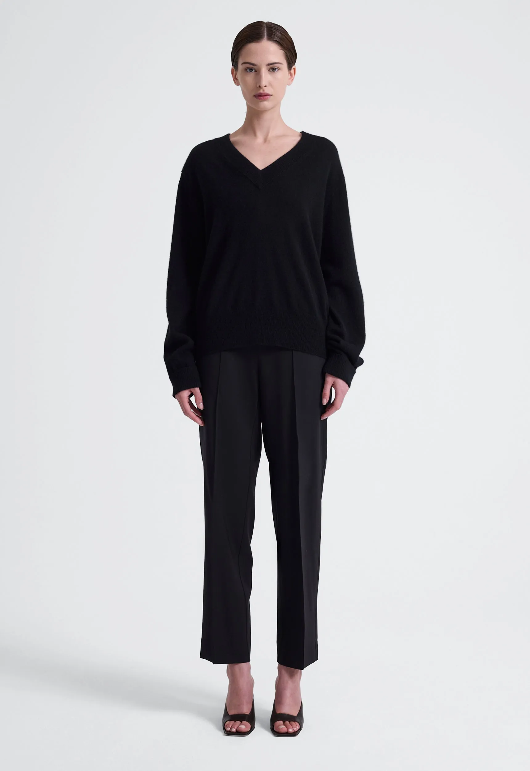 Sharpo Cashmere Sweater - Black